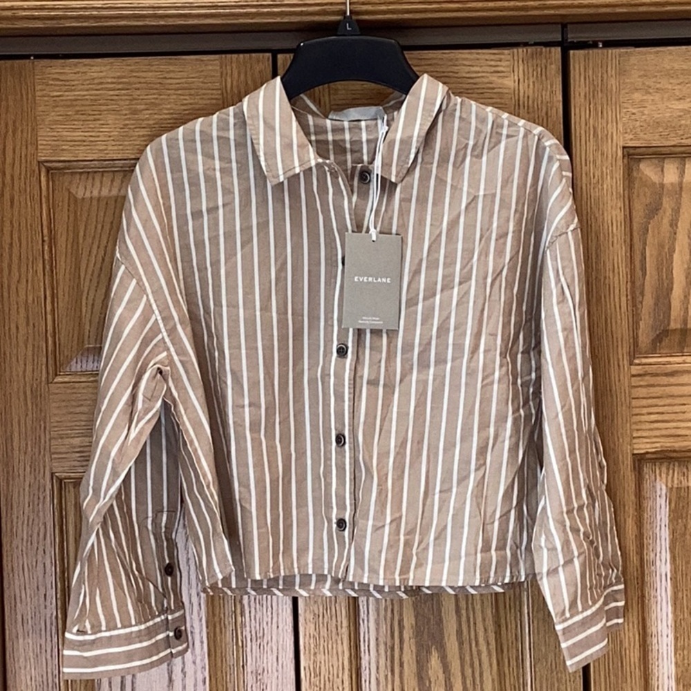 Everlane boxy cotton tan and white striped button down pajamas top. ❗️NEW. Sz SM - Picture 2 of 11